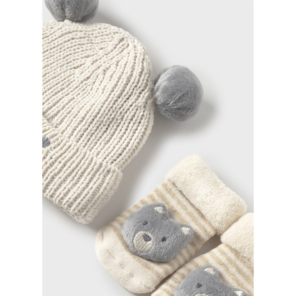 Mayoral Hat And Sock Set Pottery (9933)