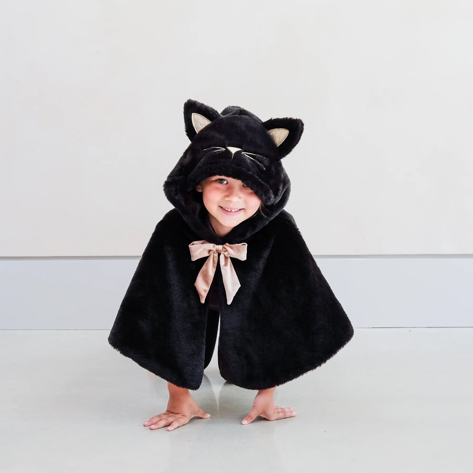 Mimi & Lula Black Cat Cape - 175027-03