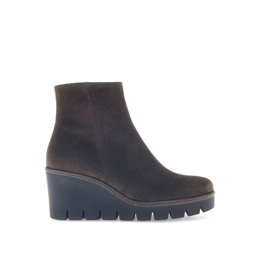 Gabor Utopia 74.780.18 Brown Ankle Boots