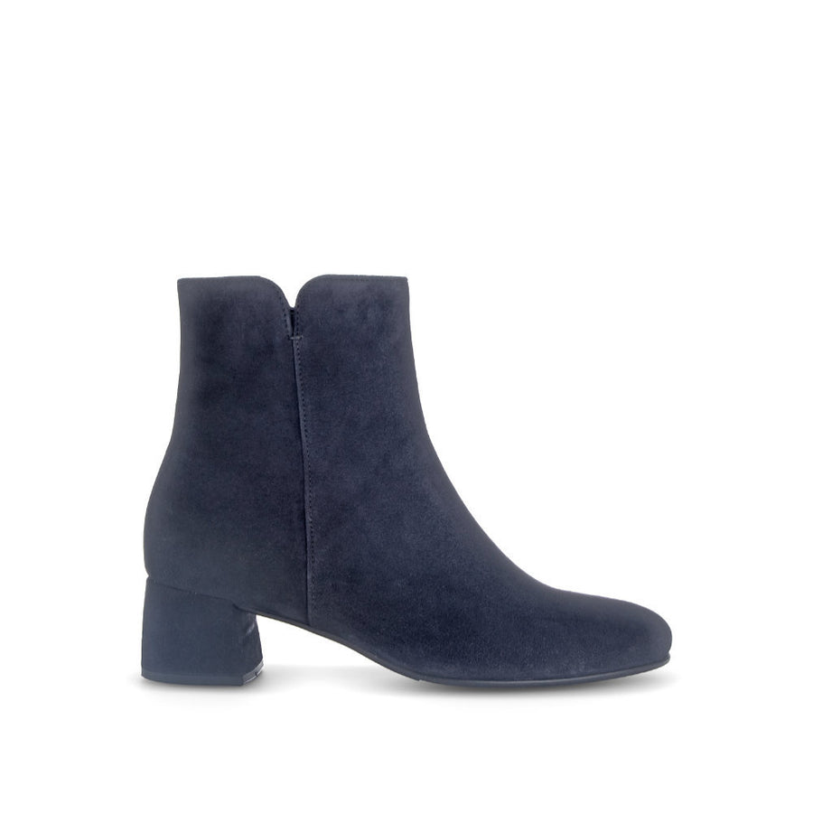 Gabor Abbey 75.680.16 Navy Ankle Boots