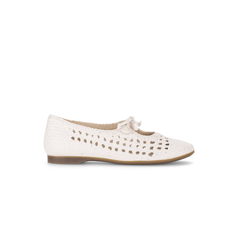 Gabor Inga 84.158.22 Cream Braid Flats