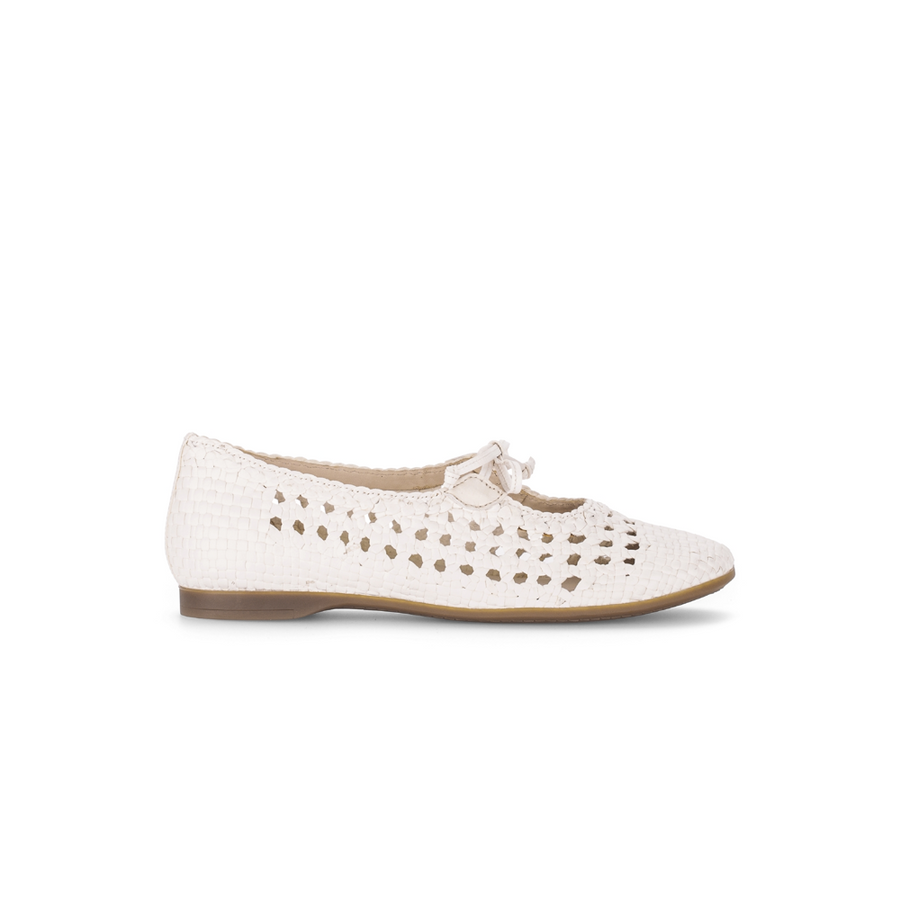 Gabor Inga 84.158.22 Cream Braid Flats