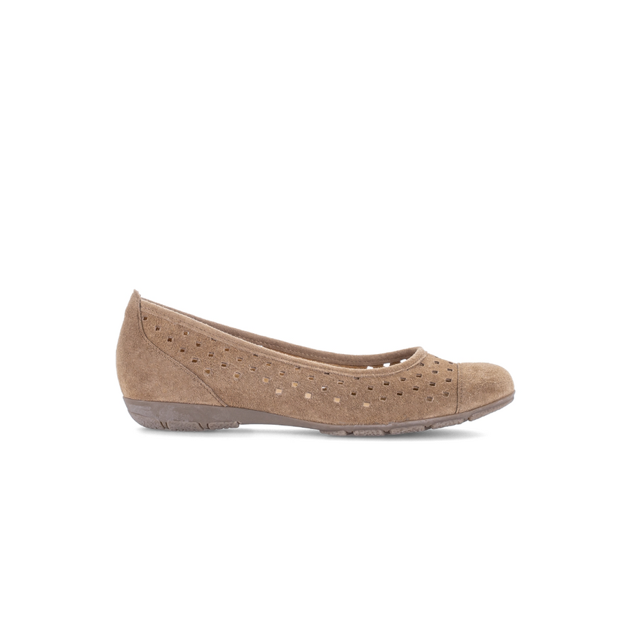 Gabor Ruffle 84.169.18 Peanut Suede Ballerinas