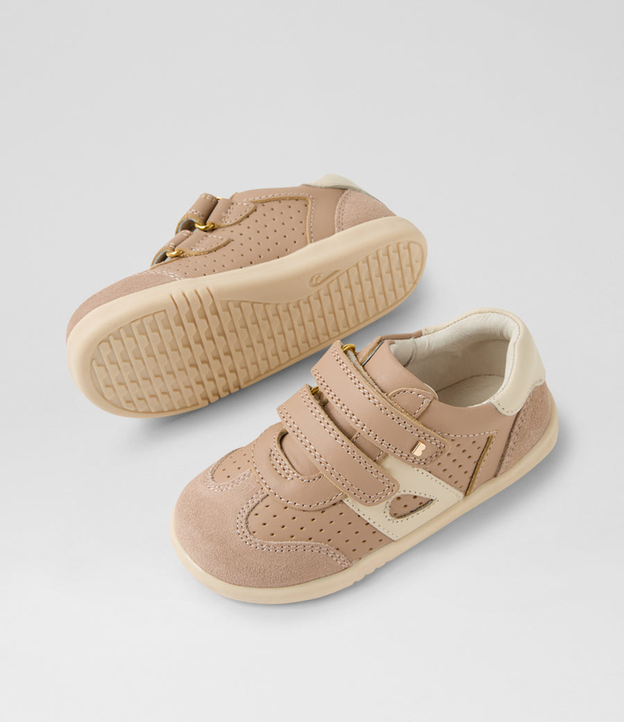 Bobux Titan I-Walk Warm Taupe Sneakers