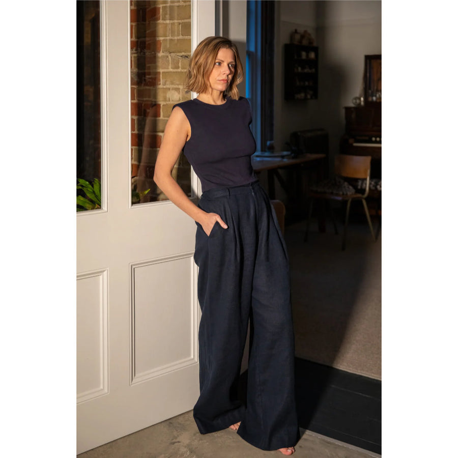 Chalk Jasmine Trouser - Navy