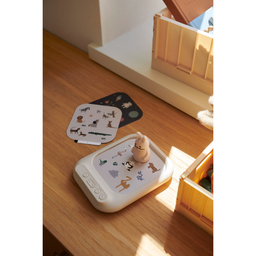 Liewood Archie Activity Sound Board Sandy LW20548